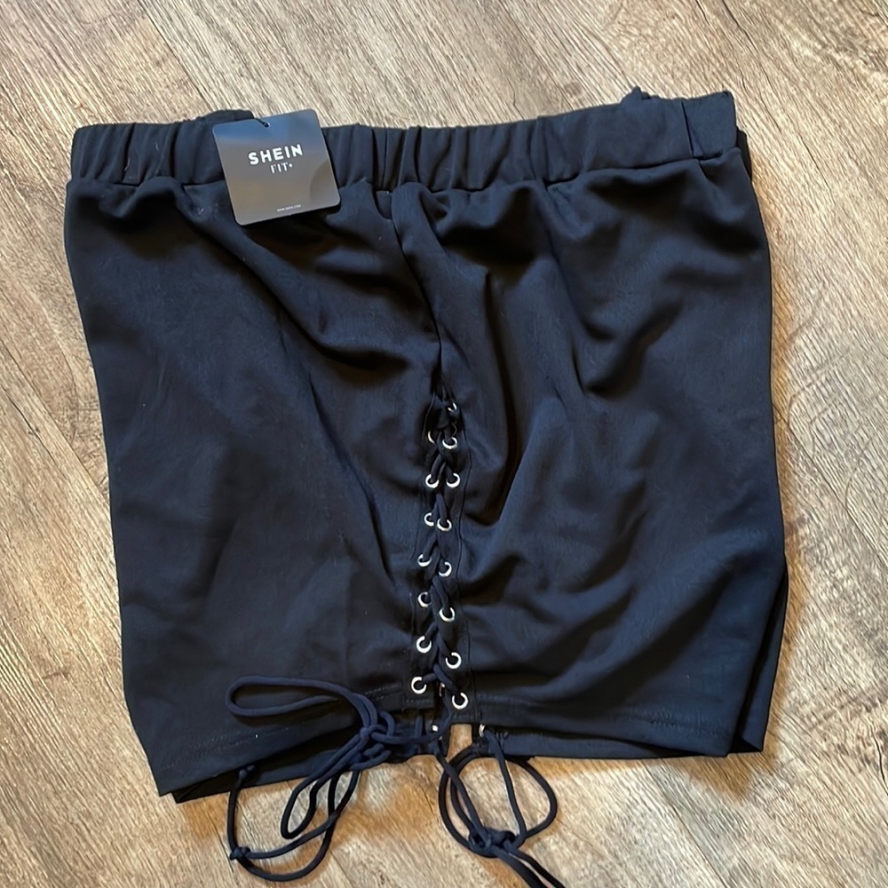 Shein Fit Lace Up Sides Shorts‎